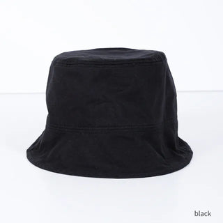 simple light bucket hat