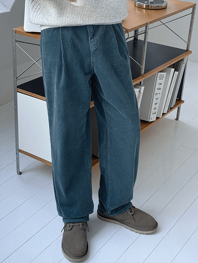 Knowing Corduroy One-Pleat Wide Pants