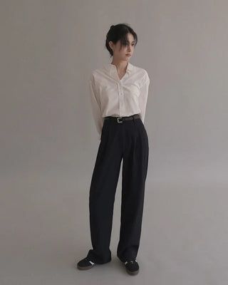 Leg-lengthening pintuck wide slacks