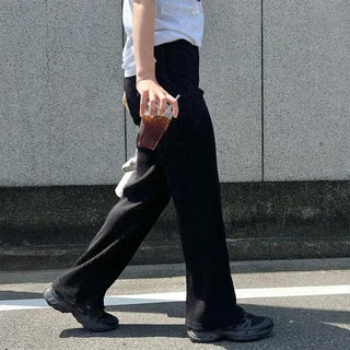 Pleated semi-bootcut pants