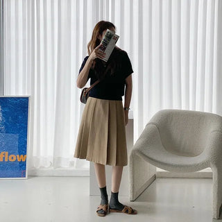 Pleated skirt