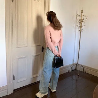 Simple cropped knit
