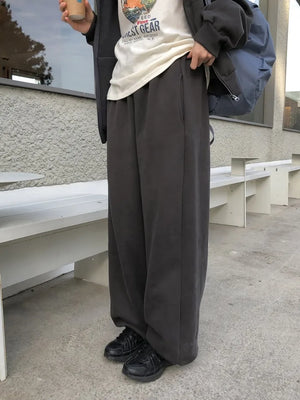 W / Sweatpants