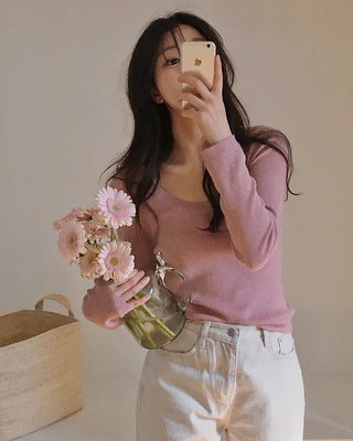 Slim Scoop Neck Knit