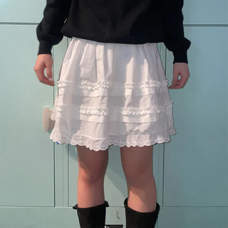 Lace medium skirt