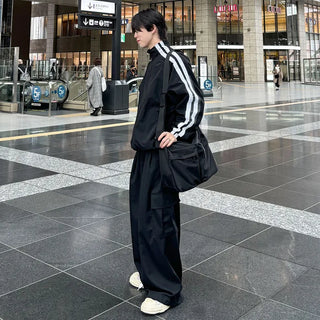 Big pocket shoulder bag