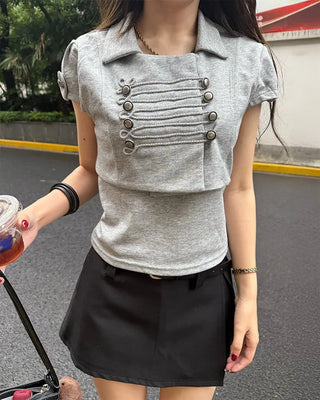 Button motif T-shirt
