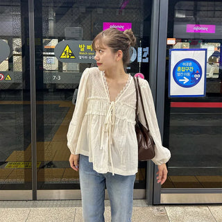 Lace long-sleeved blouse