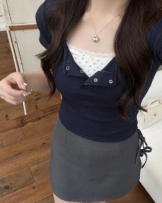 Button-down U-neck short-sleeved T-shirt