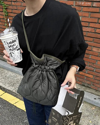 Quilted string bag