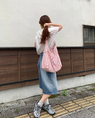 Back-button Bermuda shorts