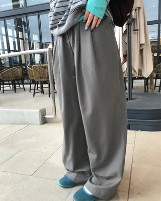 Two-pleat wide slacks