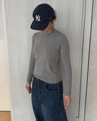 Basic long-sleeve T-shirt