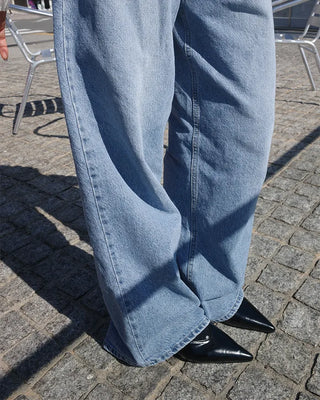 Pointed-toe loafers