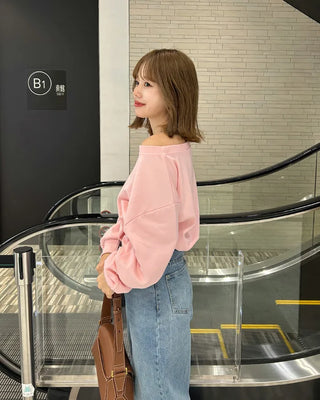 Off-shoulder sweatshirt
