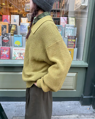 Collared knit cardigan