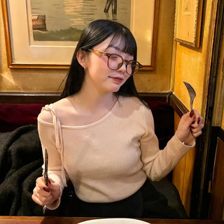 Ribbon Off-Shoulder Knit