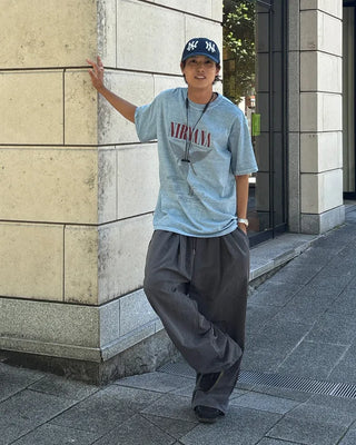 Wide-leg slacks with elastic waistband