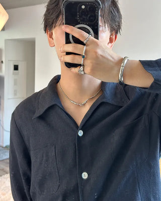 (Unisex) V-Point Necklace