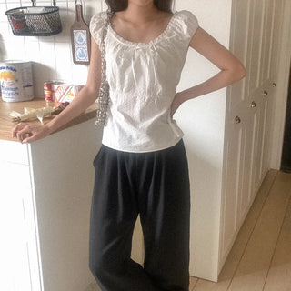 Ribbon sleeveless blouse