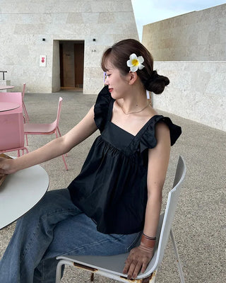 Rear Ribbon Sleeveless Blouse