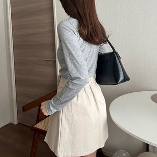 U-neck ribbed long-sleeved T-shirt