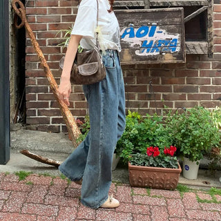 Pintuck pointed denim