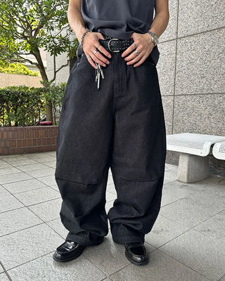 Back-adjustable denim