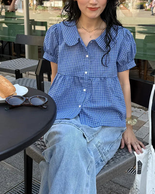 Round collar shirred blouse