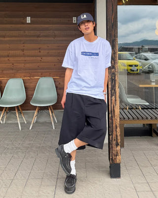 Two-pleat Bermuda shorts