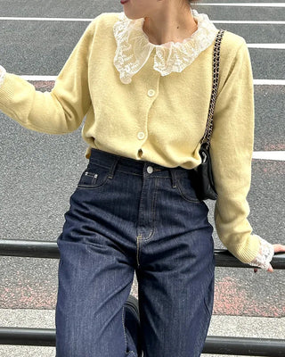 Lace-layered round cardigan
