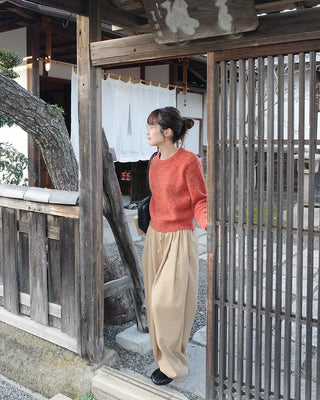 Elastic waistband, one-pleat slacks