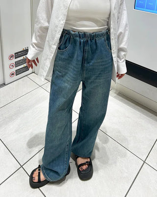 Wide-fit denim pants