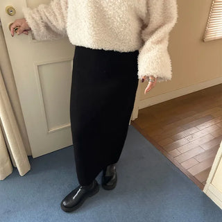 Knit long skirt