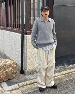 Half-neck zip-up collar knit