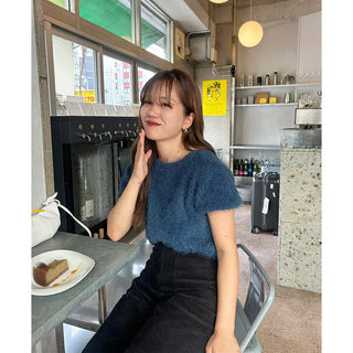 Shaggy short-sleeved knit