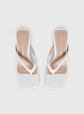The Mona Heels White