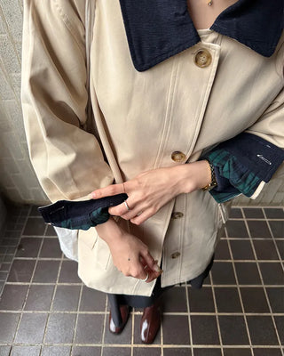 Loose-fit half trench coat