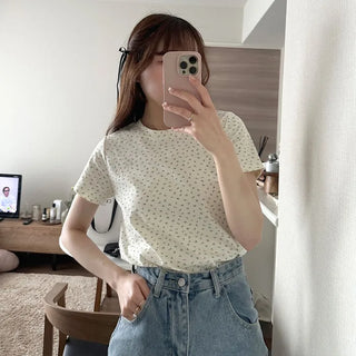 Flower pattern T-shirt