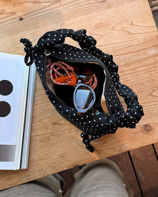 Dot Shirring Shoulder Bag