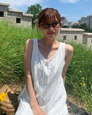 Modern slim sunglasses