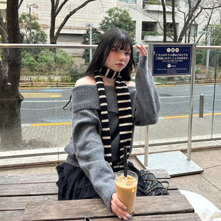 Border scarf