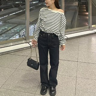 Striped off-shoulder sweatshirt
