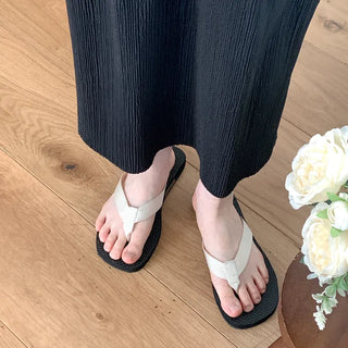 Two-tone thong sandals