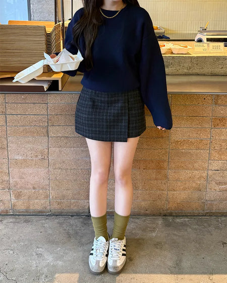Checkered mini skirt