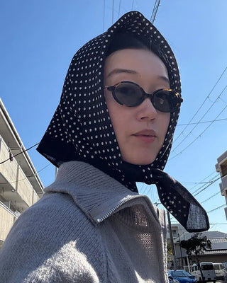 Pointed polka dot scarf