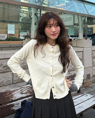Round neck cardigan