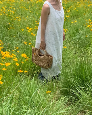 Net rattan tote bag