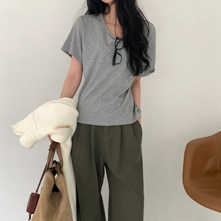 U-neck short-sleeved T-shirt