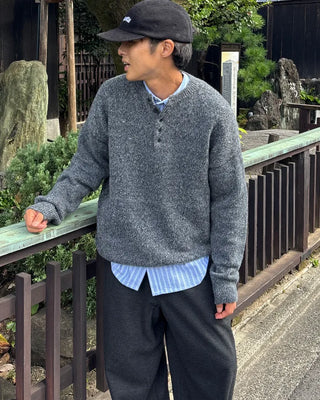 Henley neck basic knit